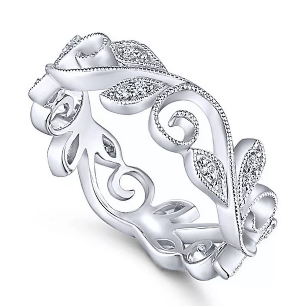 ☆Sparkly white sapphire women’s wedding ring♡ - Picture 2 of 5